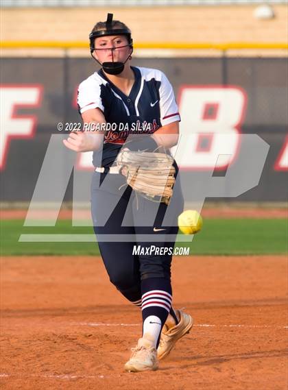Thumbnail 3 in Tompkins vs Katy photogallery.