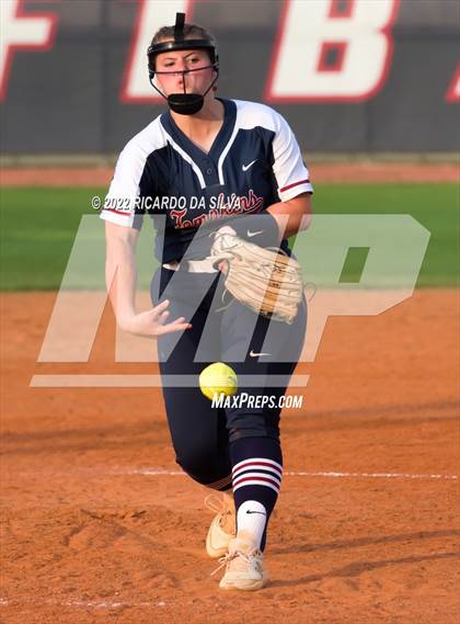 Thumbnail 3 in Tompkins vs Katy photogallery.