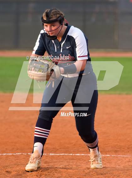 Thumbnail 2 in Tompkins vs Katy photogallery.