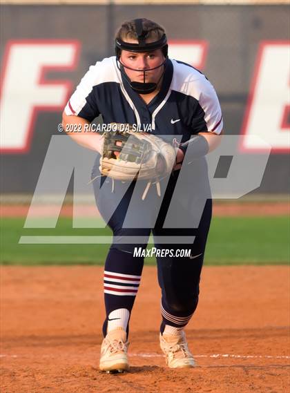 Thumbnail 2 in Tompkins vs Katy photogallery.