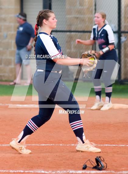 Thumbnail 2 in Tompkins vs Katy photogallery.