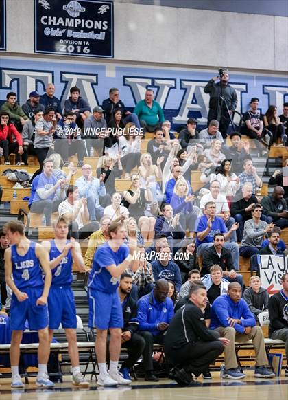 Thumbnail 3 in La Jolla Country Day @ Crescenta Valley (CIF Division III Regional Final) photogallery.