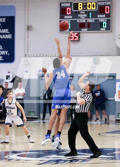 Thumbnail 3 in La Jolla Country Day @ Crescenta Valley (CIF Division III Regional Final) photogallery.