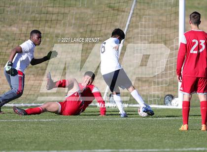 Thumbnail 3 in Arrupe Jesuit vs. Jefferson photogallery.