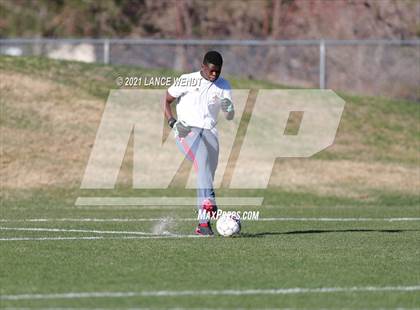 Thumbnail 2 in Arrupe Jesuit vs. Jefferson photogallery.