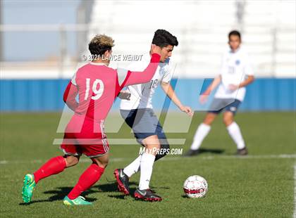 Thumbnail 1 in Arrupe Jesuit vs. Jefferson photogallery.