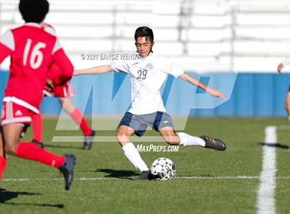 Thumbnail 2 in Arrupe Jesuit vs. Jefferson photogallery.