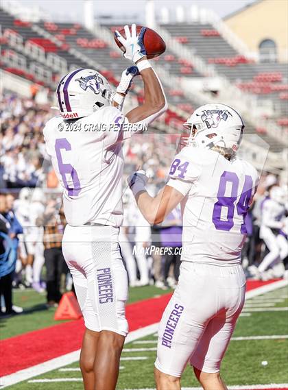 Thumbnail 3 in Corner Canyon vs. Lehi (UHSAA 6A Semifinal) photogallery.