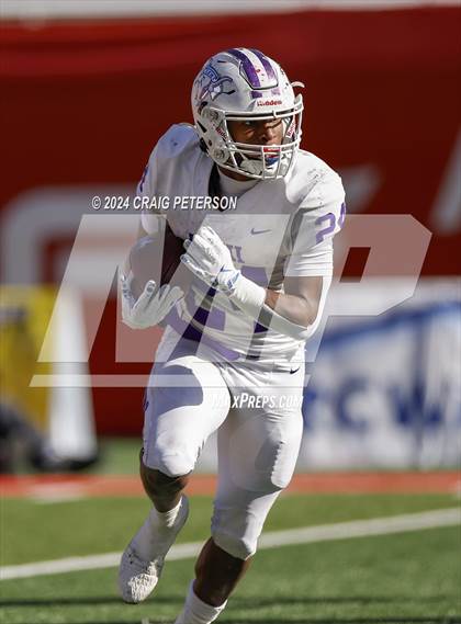 Thumbnail 2 in Corner Canyon vs. Lehi (UHSAA 6A Semifinal) photogallery.