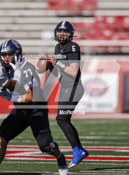 Thumbnail 1 in Corner Canyon vs. Lehi (UHSAA 6A Semifinal) photogallery.