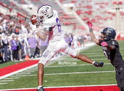 Thumbnail 2 in Corner Canyon vs. Lehi (UHSAA 6A Semifinal) photogallery.