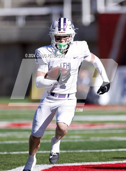 Thumbnail 2 in Corner Canyon vs. Lehi (UHSAA 6A Semifinal) photogallery.