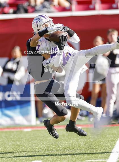 Thumbnail 2 in Corner Canyon vs. Lehi (UHSAA 6A Semifinal) photogallery.