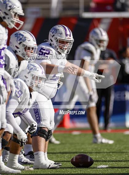 Thumbnail 1 in Corner Canyon vs. Lehi (UHSAA 6A Semifinal) photogallery.