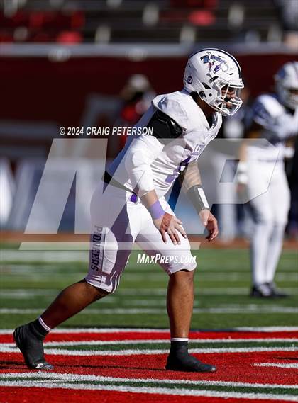 Thumbnail 3 in Corner Canyon vs. Lehi (UHSAA 6A Semifinal) photogallery.