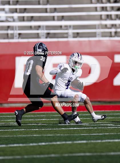 Thumbnail 3 in Corner Canyon vs. Lehi (UHSAA 6A Semifinal) photogallery.