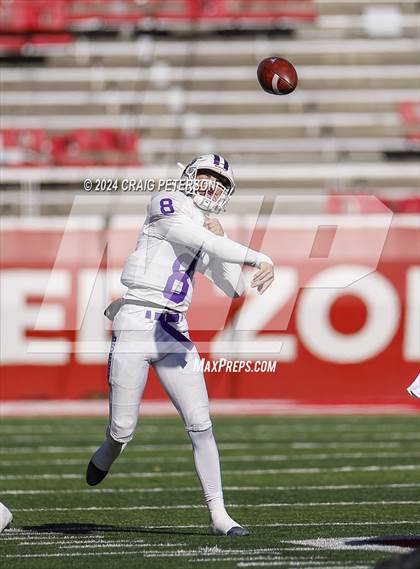 Thumbnail 3 in Corner Canyon vs. Lehi (UHSAA 6A Semifinal) photogallery.