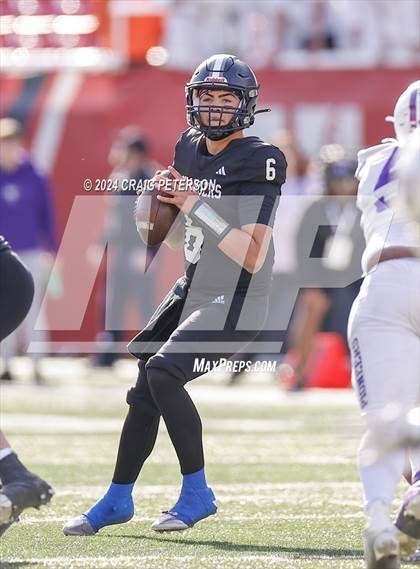 Thumbnail 3 in Corner Canyon vs. Lehi (UHSAA 6A Semifinal) photogallery.