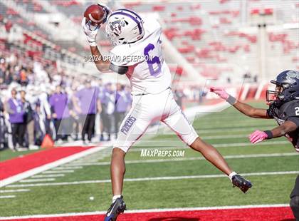 Thumbnail 1 in Corner Canyon vs. Lehi (UHSAA 6A Semifinal) photogallery.