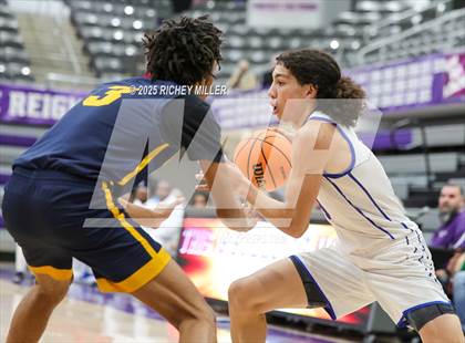 Thumbnail 3 in Battle @ Millwood (Hoopin on the Hill) photogallery.