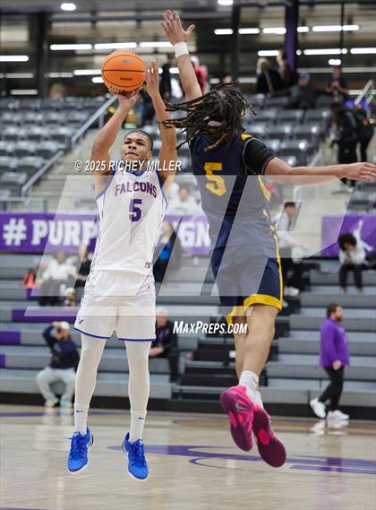 Thumbnail 2 in Battle @ Millwood (Hoopin on the Hill) photogallery.