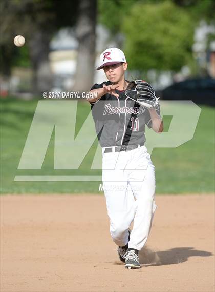 Thumbnail 1 in Gabrielino @ Rosemead photogallery.