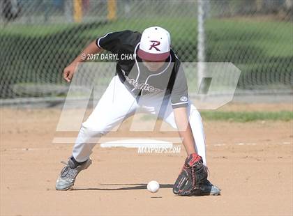 Thumbnail 2 in Gabrielino @ Rosemead photogallery.