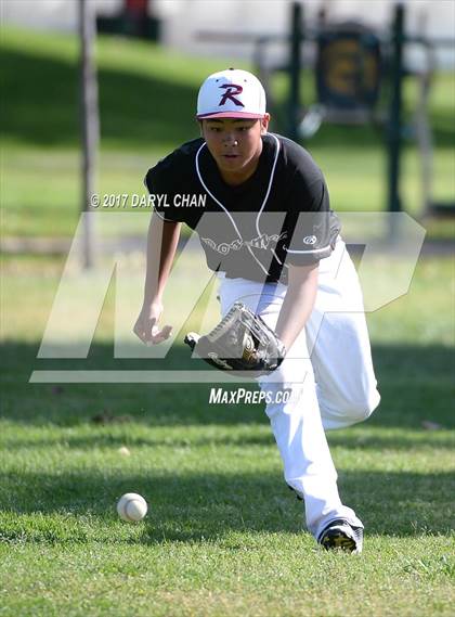 Thumbnail 3 in Gabrielino @ Rosemead photogallery.