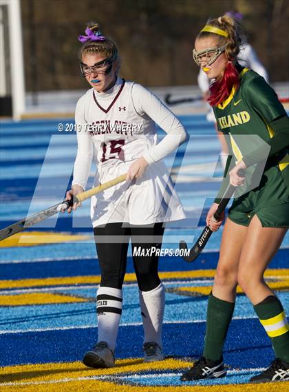Thumbnail 2 in Garden City vs. Lakeland (NYSPHSAA Class B Final) photogallery.