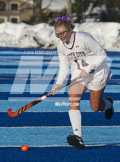 Thumbnail 2 in Garden City vs. Lakeland (NYSPHSAA Class B Final) photogallery.