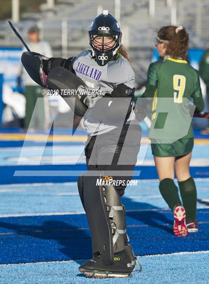 Thumbnail 2 in Garden City vs. Lakeland (NYSPHSAA Class B Final) photogallery.