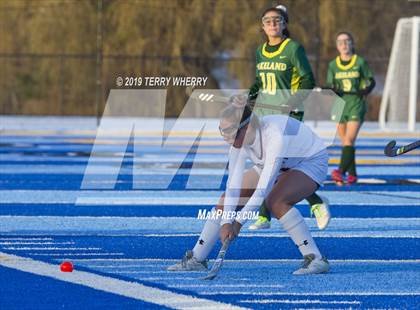 Thumbnail 2 in Garden City vs. Lakeland (NYSPHSAA Class B Final) photogallery.