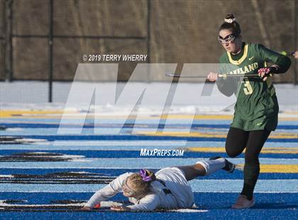 Thumbnail 2 in Garden City vs. Lakeland (NYSPHSAA Class B Final) photogallery.