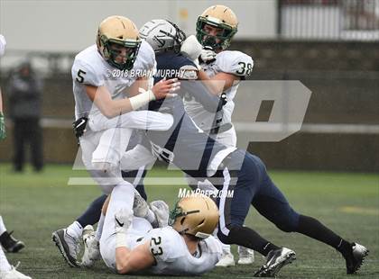 Thumbnail 2 in Jesuit vs Lake Oswego (OSAA 6A Semifinal) photogallery.