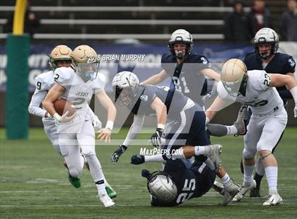 Thumbnail 2 in Jesuit vs Lake Oswego (OSAA 6A Semifinal) photogallery.