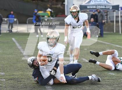 Thumbnail 1 in Jesuit vs Lake Oswego (OSAA 6A Semifinal) photogallery.