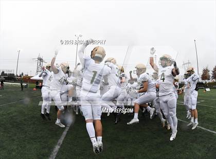 Thumbnail 1 in Jesuit vs Lake Oswego (OSAA 6A Semifinal) photogallery.