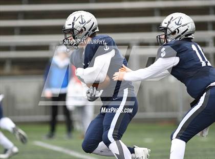 Thumbnail 2 in Jesuit vs Lake Oswego (OSAA 6A Semifinal) photogallery.