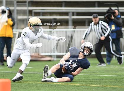 Thumbnail 1 in Jesuit vs Lake Oswego (OSAA 6A Semifinal) photogallery.