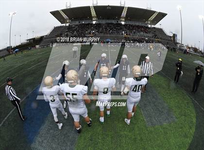 Thumbnail 1 in Jesuit vs Lake Oswego (OSAA 6A Semifinal) photogallery.