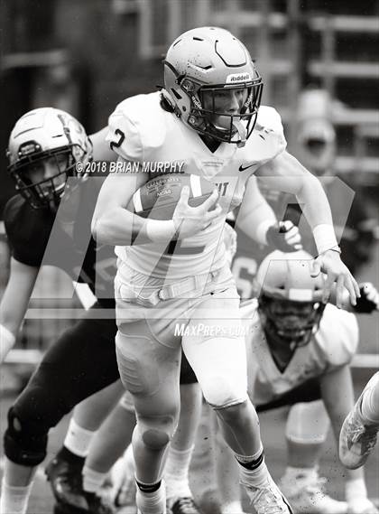 Thumbnail 3 in Jesuit vs Lake Oswego (OSAA 6A Semifinal) photogallery.