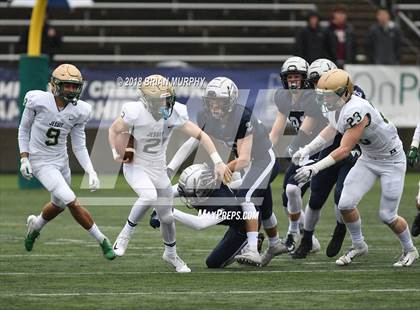 Thumbnail 3 in Jesuit vs Lake Oswego (OSAA 6A Semifinal) photogallery.