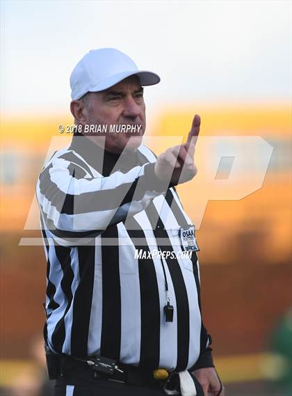Thumbnail 3 in Jesuit vs Lake Oswego (OSAA 6A Semifinal) photogallery.