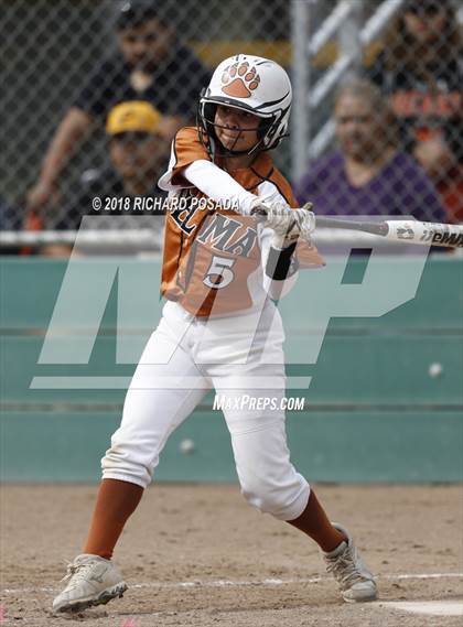 Thumbnail 1 in Clovis East vs. Selma photogallery.