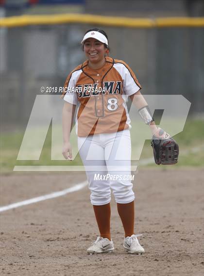 Thumbnail 3 in Clovis East vs. Selma photogallery.
