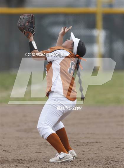Thumbnail 3 in Clovis East vs. Selma photogallery.