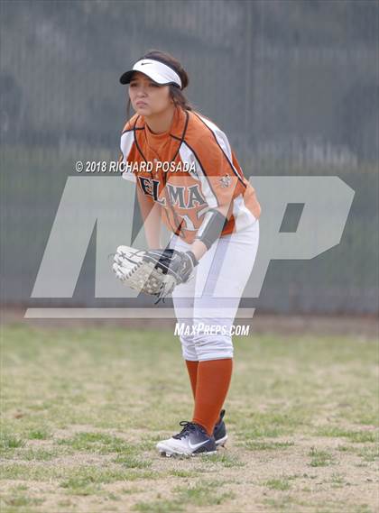 Thumbnail 1 in Clovis East vs. Selma photogallery.
