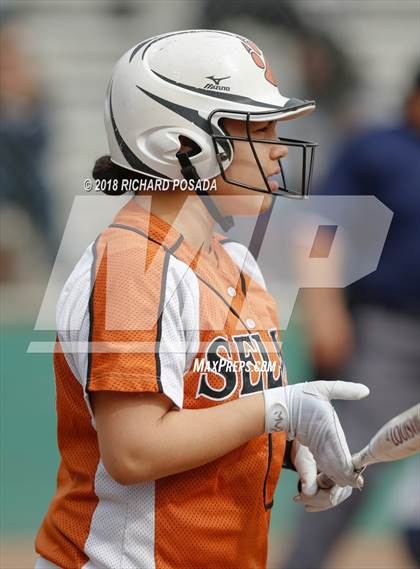 Thumbnail 2 in Clovis East vs. Selma photogallery.