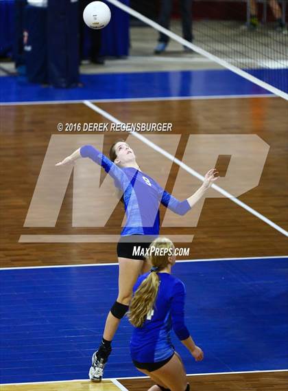 Thumbnail 1 in Fossil Ridge vs Highlands Ranch (CHSAA 5A Playoff) photogallery.