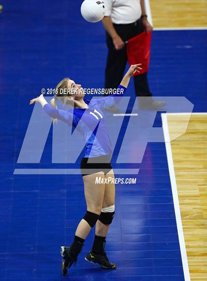 Thumbnail 1 in Fossil Ridge vs Highlands Ranch (CHSAA 5A Playoff) photogallery.